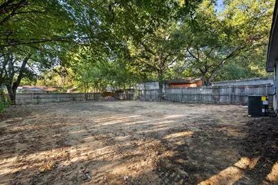 2113 San Antonio, Grand Prairie, TX 75051 - Photo 23