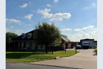 1333 E Highland Road, Waxahachie, TX 75167 - Photo 1