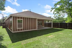 3809 Robert L Parish Sr. Ave, Dallas, TX 75210 - Photo 5