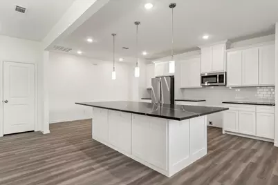 3809 Robert L Parish Sr Avenue, Dallas, TX 75210 - Photo 11