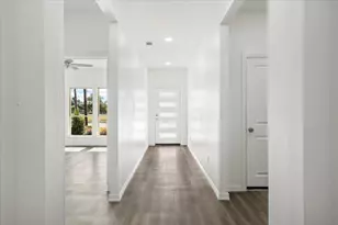 3809 Robert L Parish Sr. Ave, Dallas, TX 75210 - Photo 7