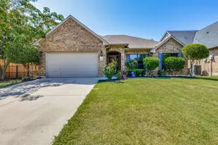 2609 Plains View Dr, Burleson, TX 76028 - Photo 3