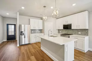 401 Loch Dr, Sherman, TX 75092 - Photo 3