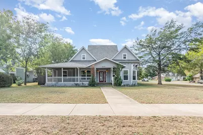 417 W Grand Street, Whitewright, TX 75491 - Photo 1