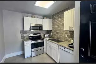 8110 Skillman St, Dallas, TX 75231 - Photo 21