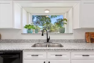 6904 Viking Dr, Waco, TX 76710 - Photo 13