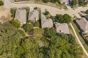 404 E Whitener Rd, Euless, TX 76040 - Photo 35