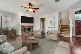 404 E Whitener Rd, Euless, TX 76040 - Photo 7