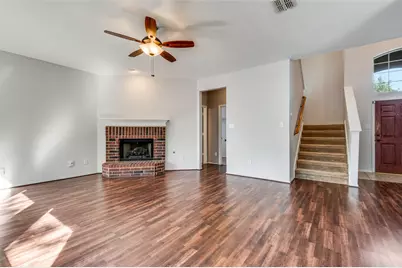 404 E Whitener Road, Euless, TX 76040 - Photo 11