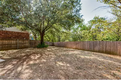 404 E Whitener Road, Euless, TX 76040 - Photo 3