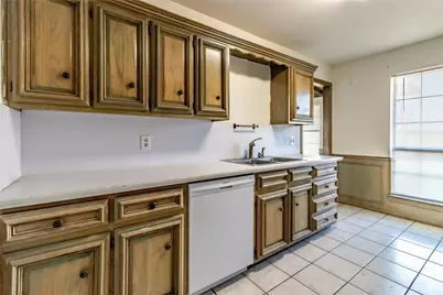 308 Bear Creek Drive, Ferris, TX 75125 - Photo 5