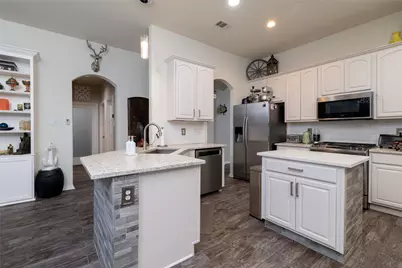 531 Castleford Drive, Allen, TX 75013 - Photo 9