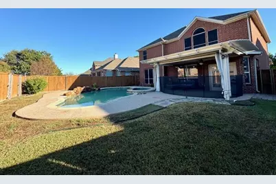 7067 Alcala, Grand Prairie, TX 75054 - Photo 5