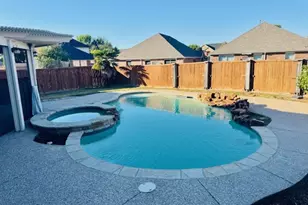 7067 Alcala, Grand Prairie, TX 75054 - Photo 3