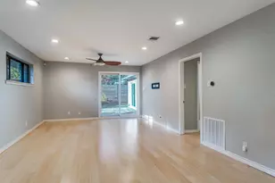 10665 Lake Haven Dr, Dallas, TX 75238 - Photo 7