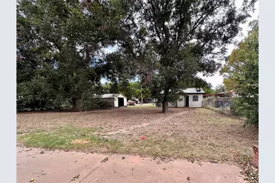 603 W McLain Street, Seymour, TX 76380 - Photo 15