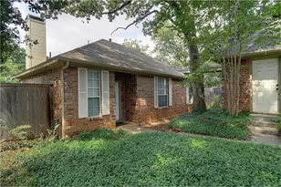 2605 N Locust St, Denton, TX 76209 - Photo 15