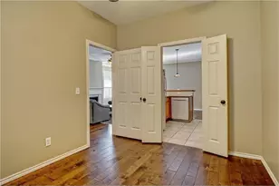 2605 N Locust St, Denton, TX 76209 - Photo 13