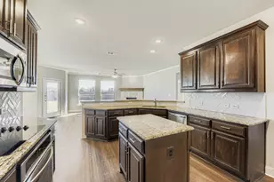 124 Independence Dr, Joshua, TX 76058 - Photo 11