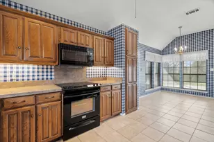 1317 Timber Ridge Rd, Weatherford, TX 76088 - Photo 9