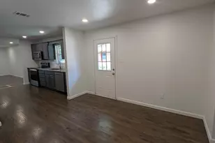 1406 Eastus Dr, Dallas, TX 75208 - Photo 15