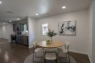 1406 Eastus Dr, Dallas, TX 75208 - Photo 3
