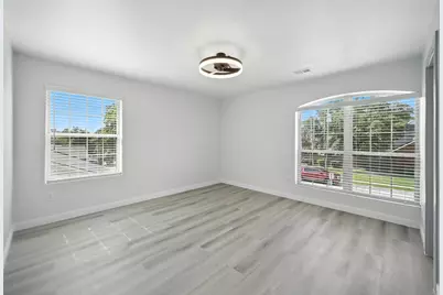 934 Elwood Road, Irving, TX 75061 - Photo 9