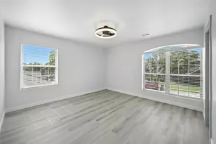 934 Elwood Rd, Irving, TX 75061 - Photo 9