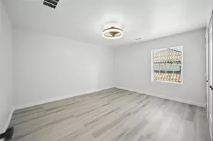 934 Elwood Rd, Irving, TX 75061 - Photo 19