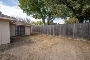 4810 Berridge Ln, Dallas, TX 75227 - Photo 5