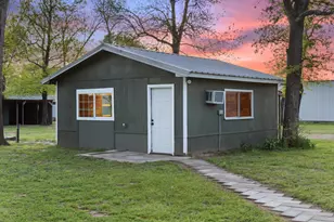 2338 N Tool Dr, Seven Points, TX 75143 - Photo 9