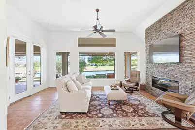 9501 Grandview Drive, Denton, TX 76207 - Photo 9