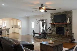 421 Weakes St, Eustace, TX 75124 - Photo 23