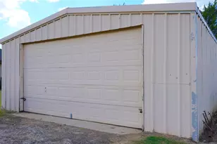 421 Weakes St, Eustace, TX 75124 - Photo 5