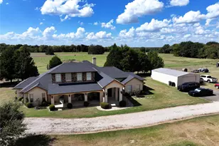 421 Weakes St, Eustace, TX 75124 - Photo 37