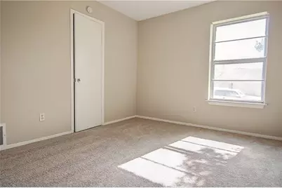 3414 Chesapeake Drive, Arlington, TX 76014 - Photo 7