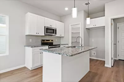 212 Lead Creek Drive, Fort Worth, TX 76131 - Photo 13