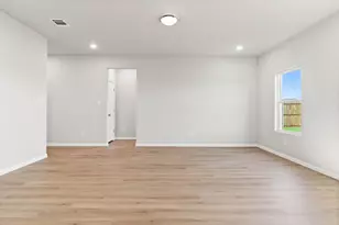 212 Lead Creek Dr, Fort Worth, TX 76131 - Photo 11