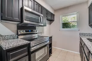 735 Middale Rd, Duncanville, TX 75116 - Photo 9