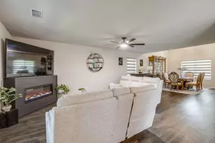 7512 Gangway Dr, Fort Worth, TX 76179 - Photo 11