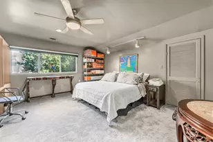 10406 Crestover Dr, Dallas, TX 75229 - Photo 17