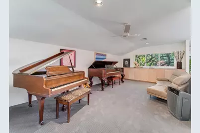 10406 Crestover Drive, Dallas, TX 75229 - Photo 19