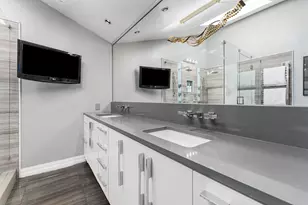 10406 Crestover Dr, Dallas, TX 75229 - Photo 21