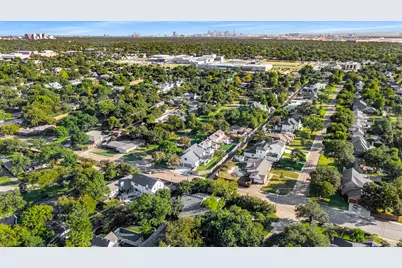 10406 Crestover Drive, Dallas, TX 75229 - Photo 29