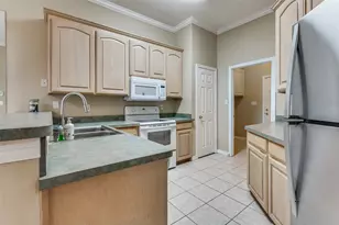 4051 Cottage Park Ct, Arlington, TX 76013 - Photo 13
