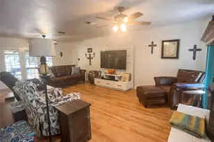 181 Cedar Elm Dr, Whitney, TX 76692 - Photo 3