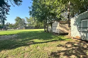 3801 E Berry St, Fort Worth, TX 76105 - Photo 3