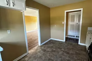 3921 Bonnie Dr, Fort Worth, TX 76116 - Photo 5