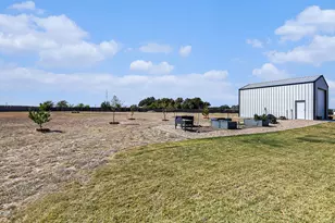1024 Pioneer Xing, Weatherford, TX 76088 - Photo 25