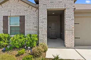 228 Abingdon St, Azle, TX 76020 - Photo 3